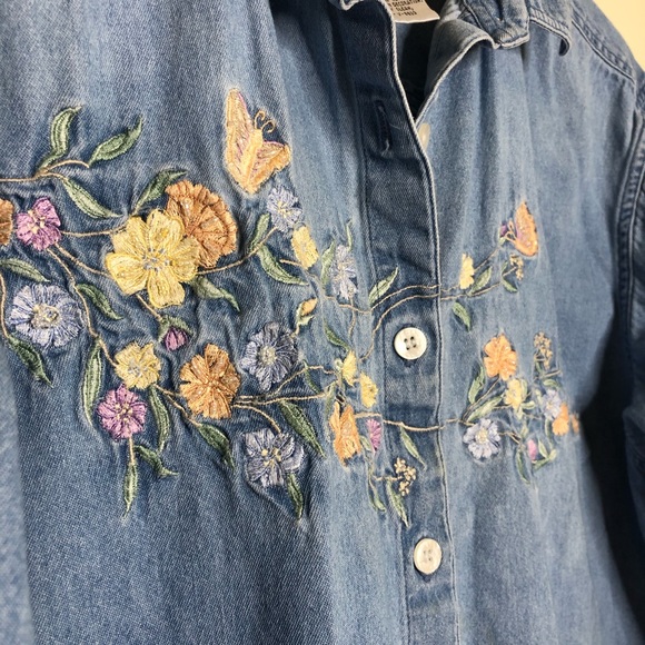 Vintage Casey & Max Embroidered Button Down Shirt - Picture 6 of 7